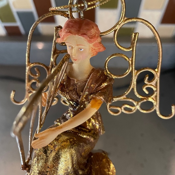 Vintage metallic angel ornament - Picture 5 of 6